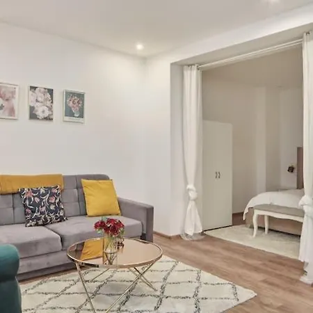 Apartament And Cozy Right At Tv Tower